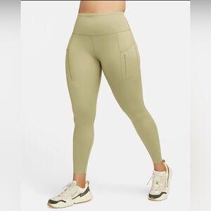 Sold ‼️Nike NWT Go Firm-Support High-Waisted 7/8 Leggings with Pockets - XS